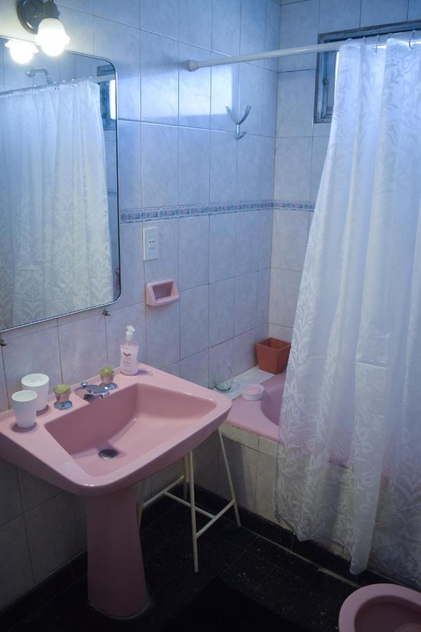 Depto. Alvear 972 Apartment *