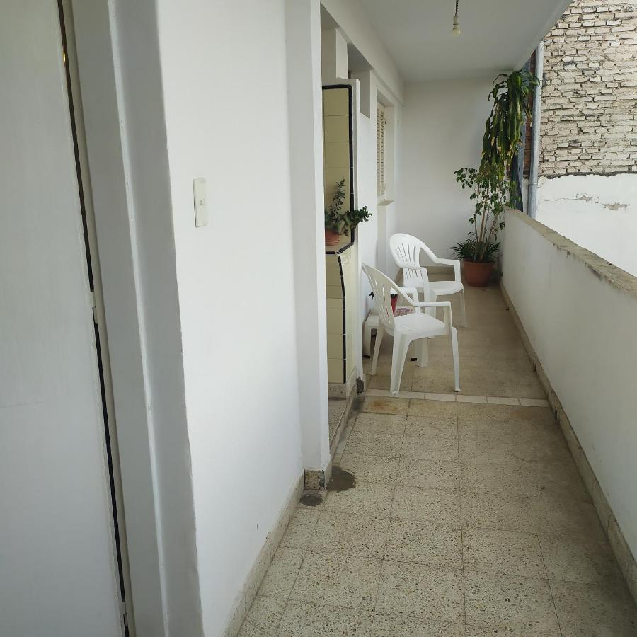 Depto. Alvear 972 *